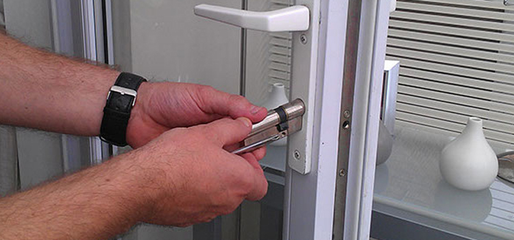 Commercial Door Lock Repair in Lake Forest
