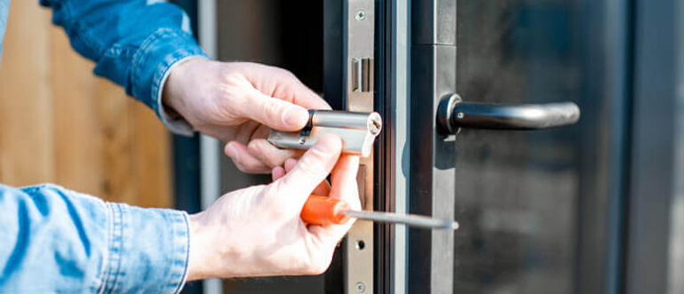 Commercial Locksmith Lake Forest